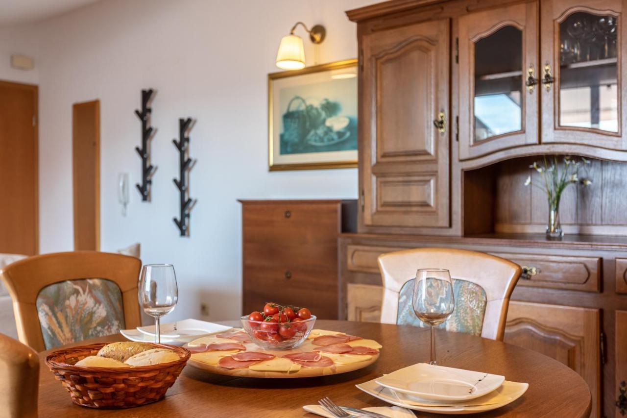 Apartment Tereza Малинска Экстерьер фото