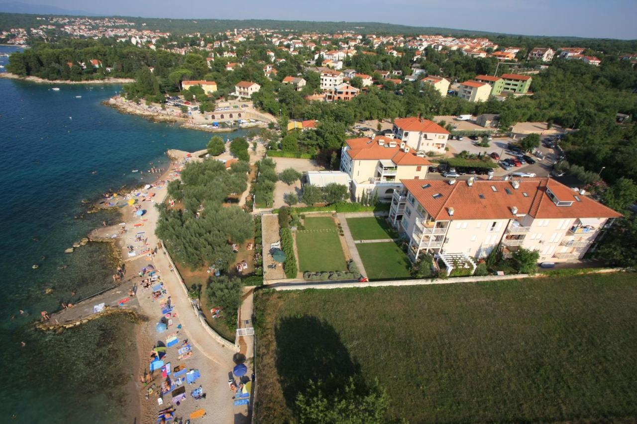 Apartment Tereza Малинска Экстерьер фото